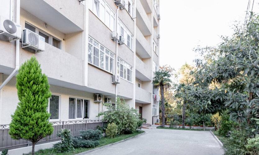 Na Esaulenko 4/6 (На Есауленко 4/6)