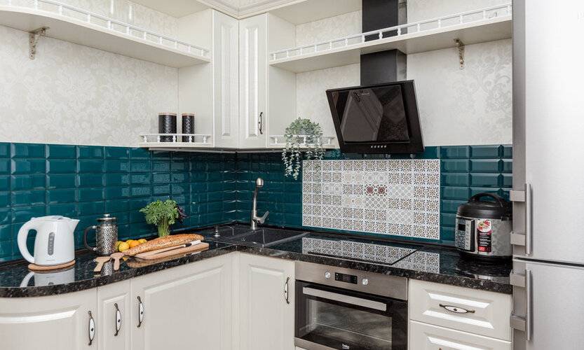 Na Esaulenko 4/6 (На Есауленко 4/6)