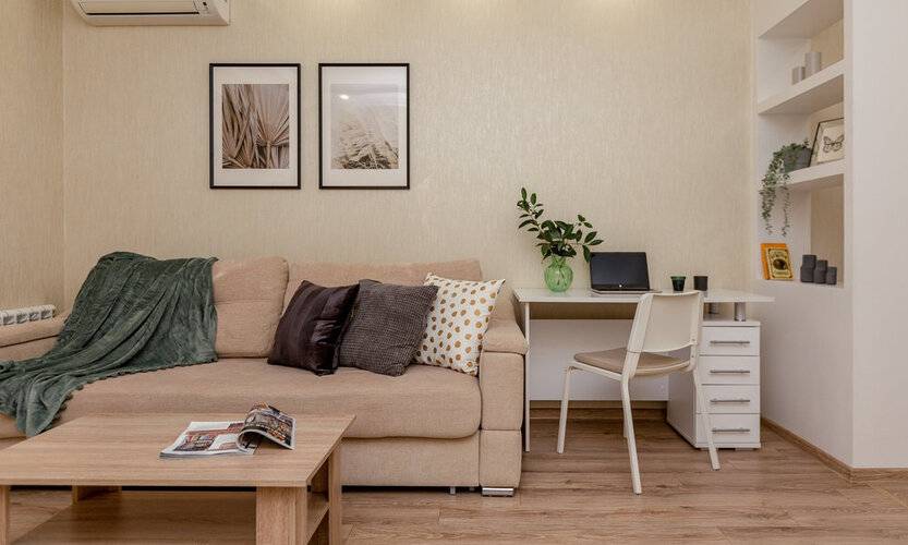 Na Esaulenko 4/6 (На Есауленко 4/6)