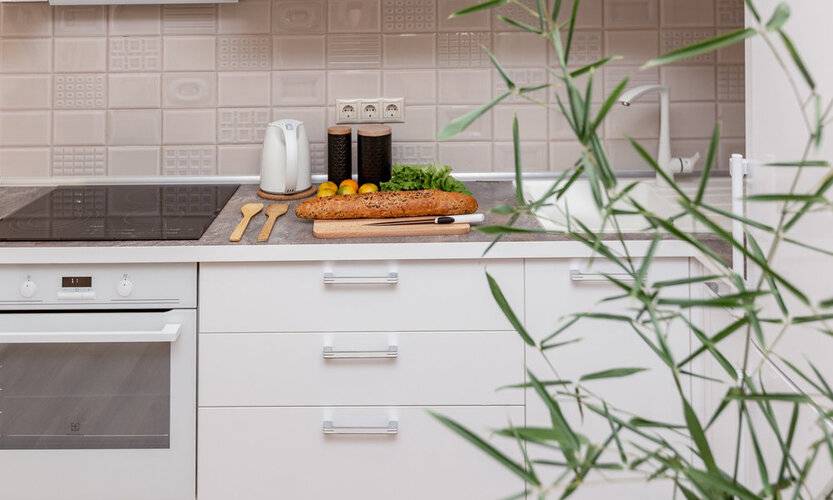 Na Esaulenko 4/6 (На Есауленко 4/6)