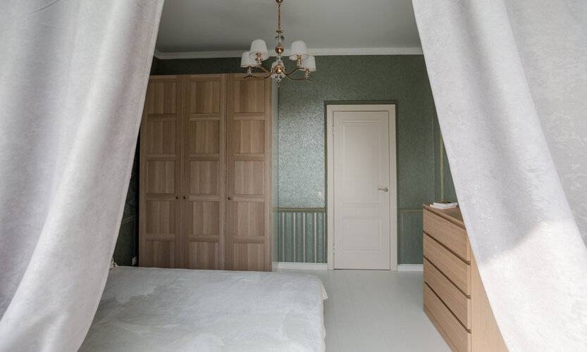 Na Esaulenko 4/6 (На Есауленко 4/6)