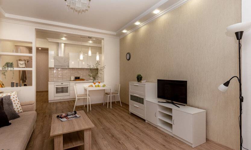 Na Esaulenko 4/6 (На Есауленко 4/6)