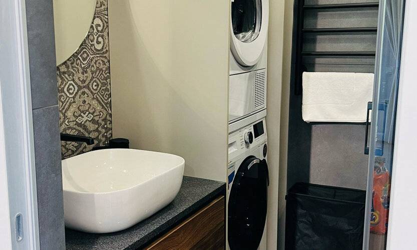 Na Kurortnom Prospekte 94/60 (На Курортном Проспекте 94/60)