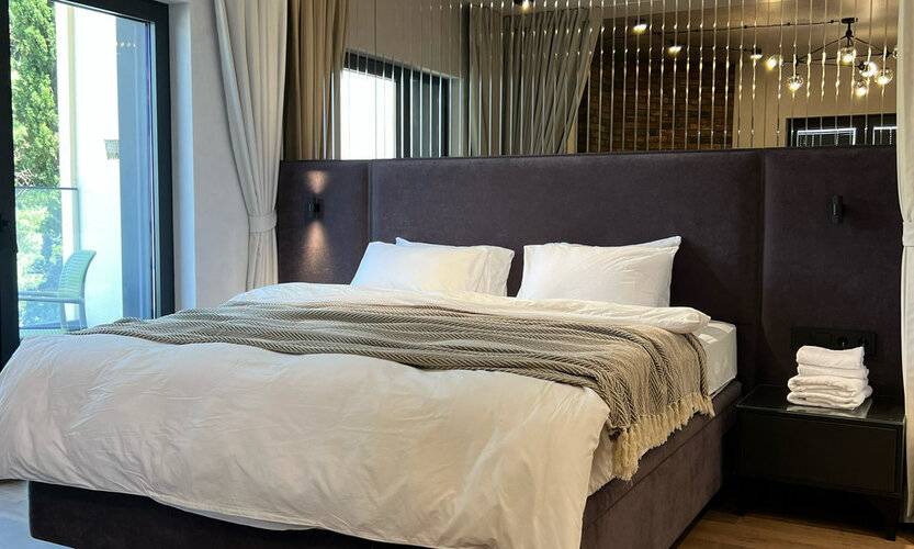 Na Kurortnom Prospekte 94/60 (На Курортном Проспекте 94/60)