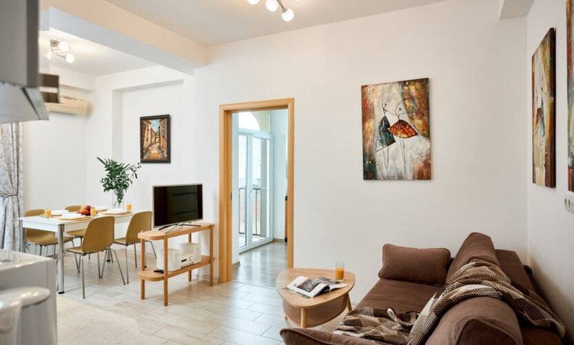 Na Tsiurupy 4b (На Цюрупы 4б)