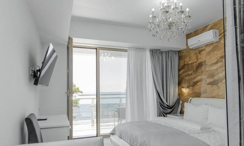 Гавань У Моря