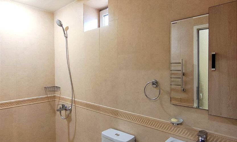 На Просвещения 85б