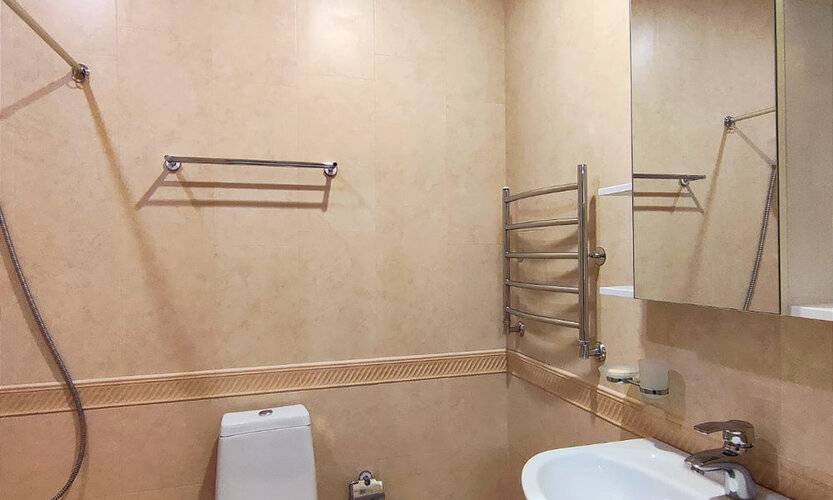 На Просвещения 85б
