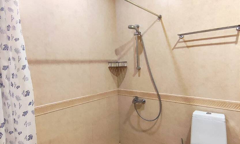 На Просвещения 85б