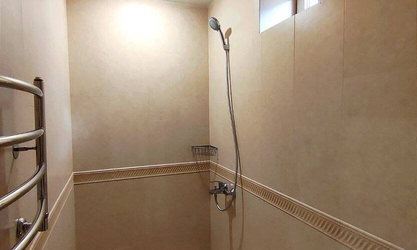 На Просвещения 85б