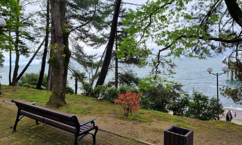 На Черноморской 6