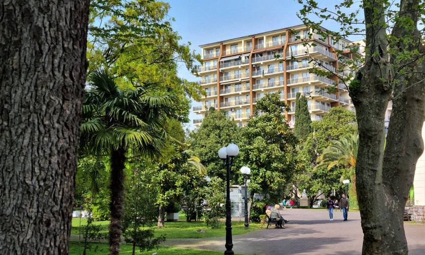 На Черноморской 6