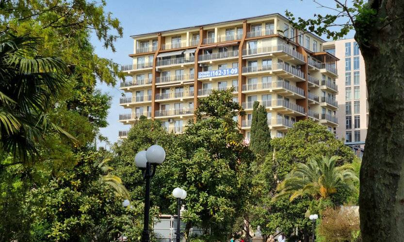 На Черноморской 6