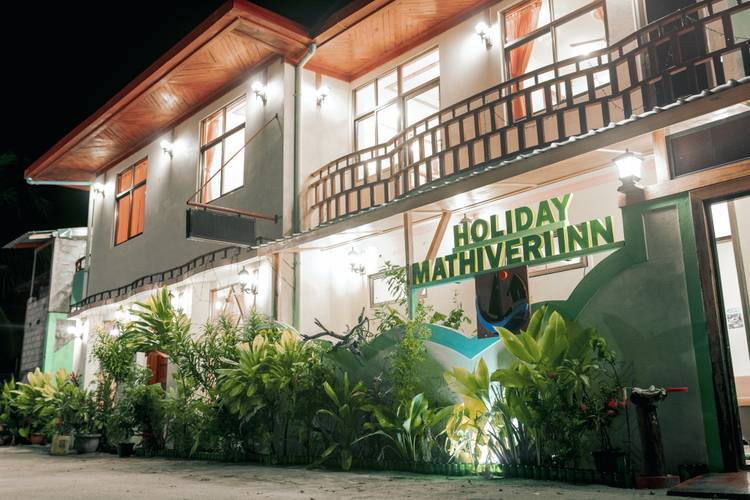 Holiday Mathiveri Inn
