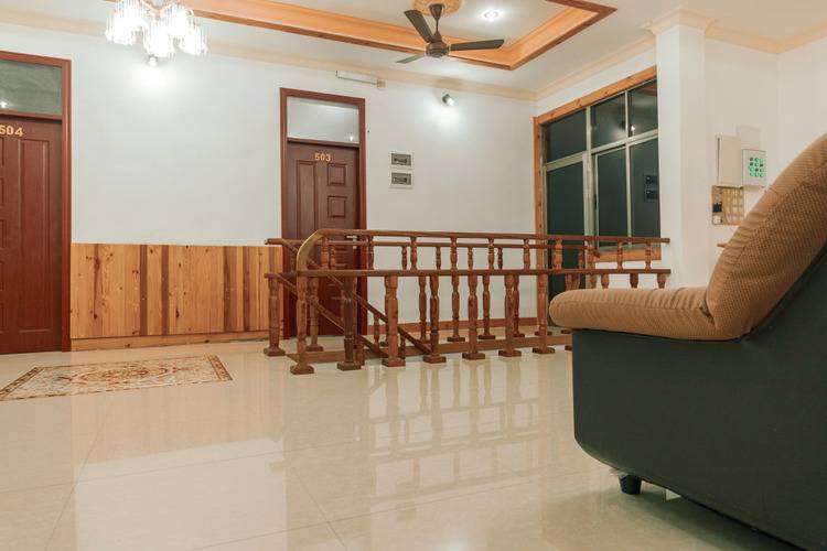 Holiday Mathiveri Inn