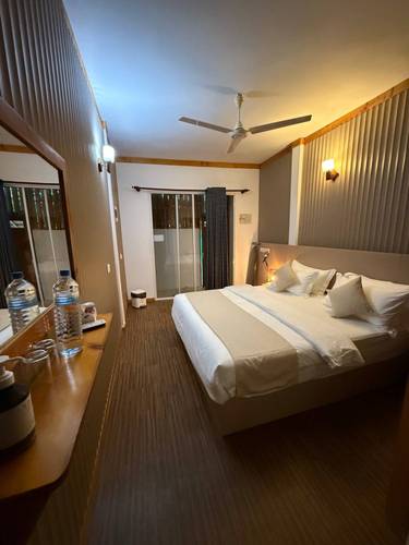 Гостевой Дом Navaya Dhiffushi