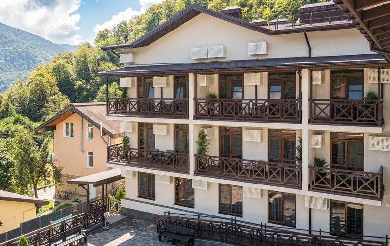 Жить В Горах На Ачишховской 10