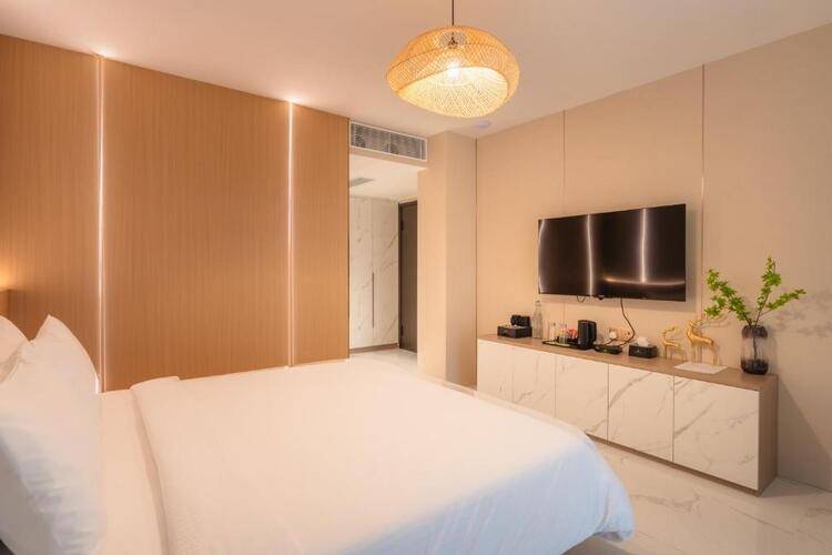 Wings By Hawks Hotels