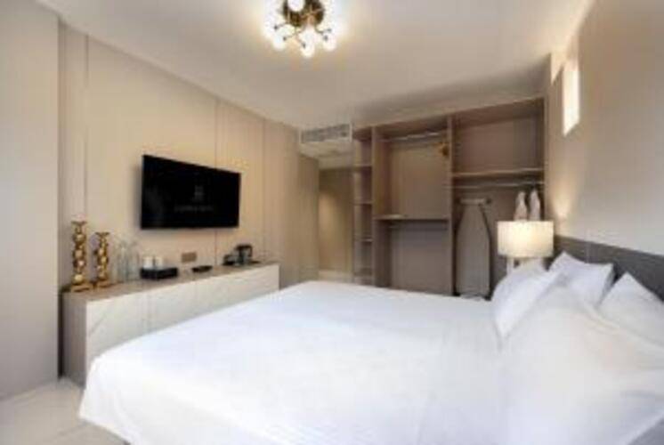 Wings By Hawks Hotels