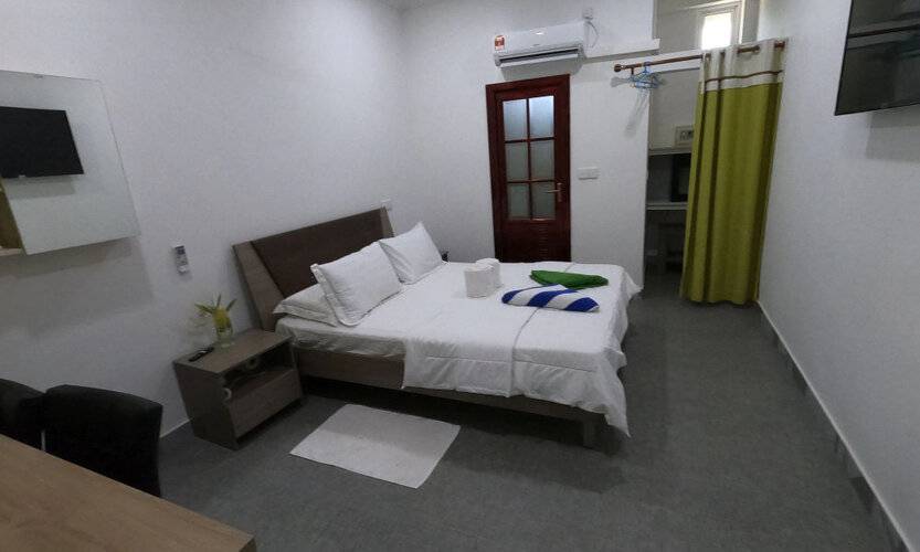 Dhangethi Inn