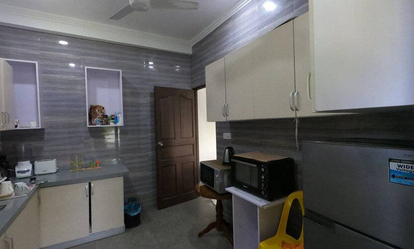 Dhangethi Inn