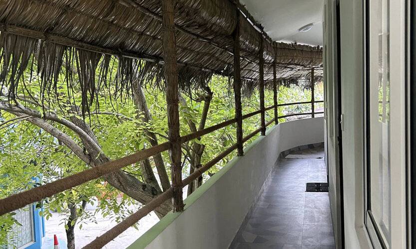 Dhangethi Inn