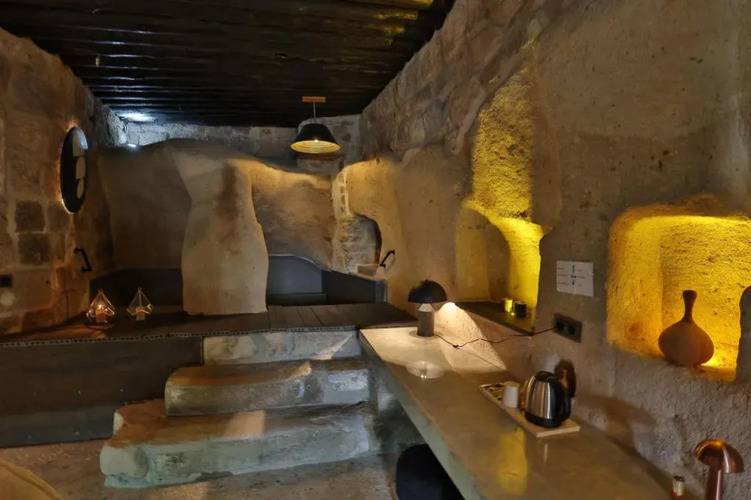 Eka Cave Maison