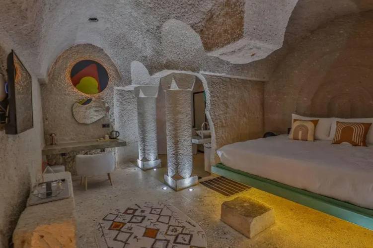 Eka Cave Maison