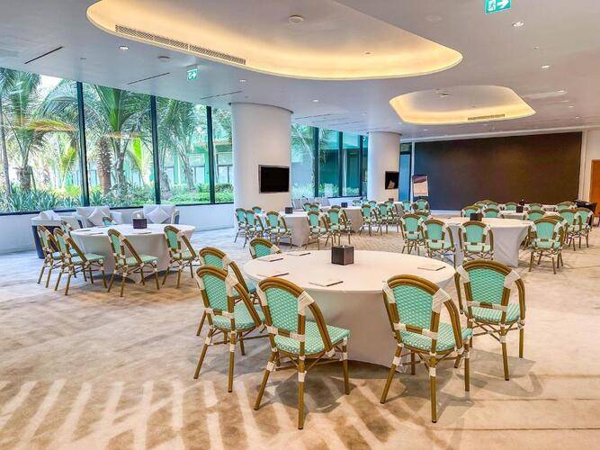 Voco Dubai Nice The Heart Of Europe By Ihg