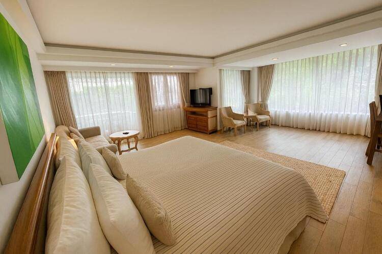 The Taksim Royal Beach Hotel