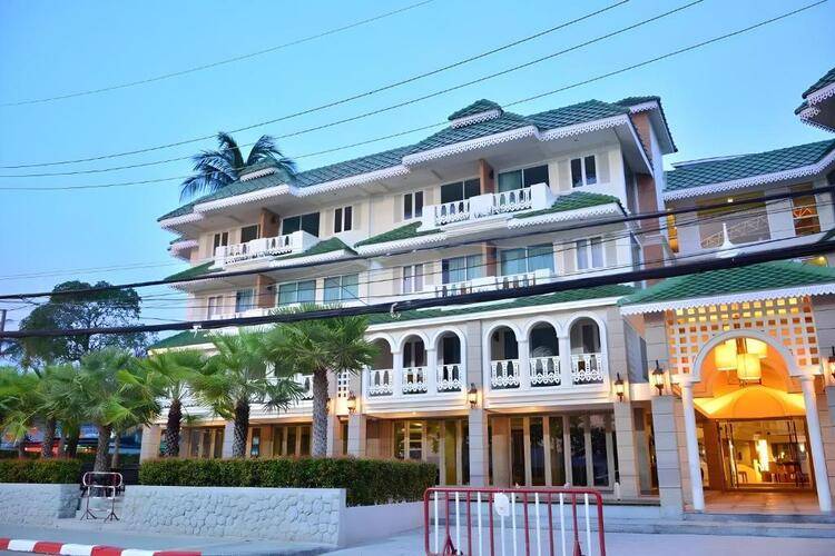 The Taksim Royal Beach Hotel