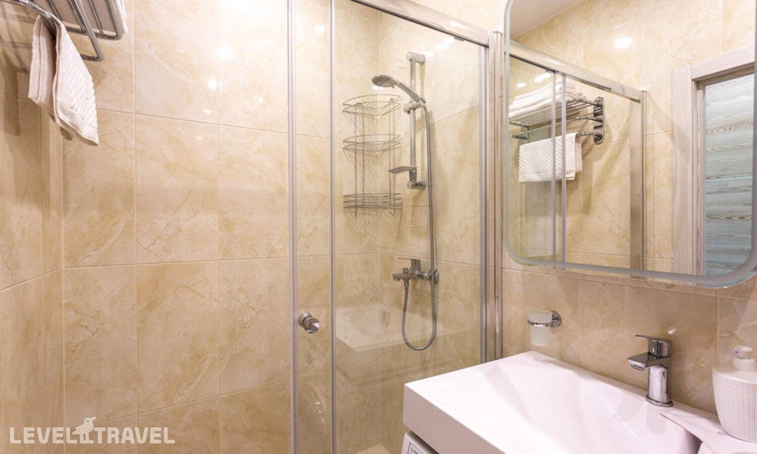 фотографии отеля San-Marino (Сан-Марино) На Улице Красная в Россия(Сочи) - фото №9