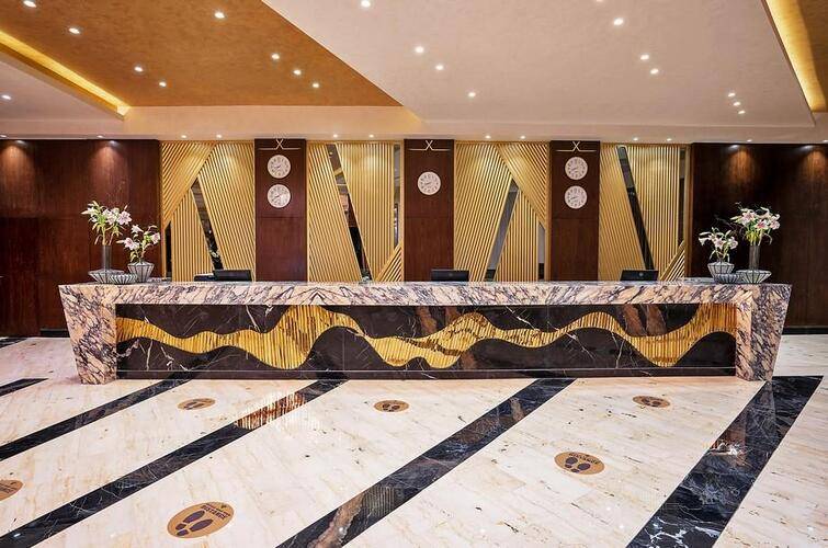Rixos Premium Magawish Bay View
