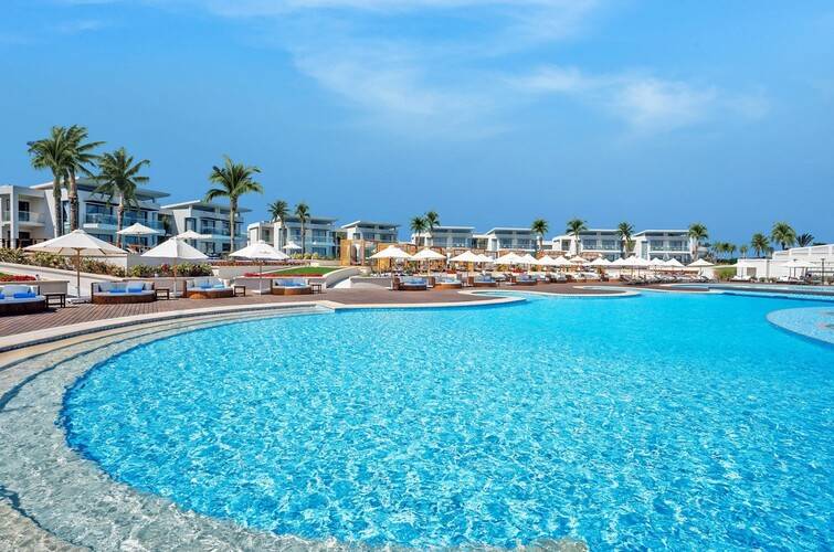 Rixos Premium Magawish Bay View