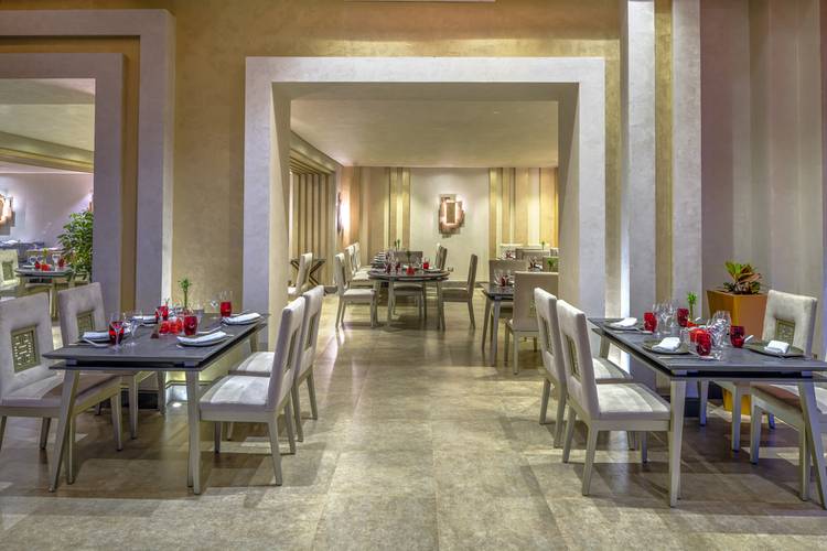 Rixos Premium Magawish Bay View