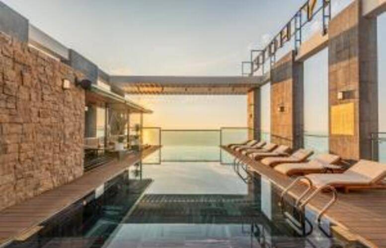 Phuc Long Luxury Hotel
