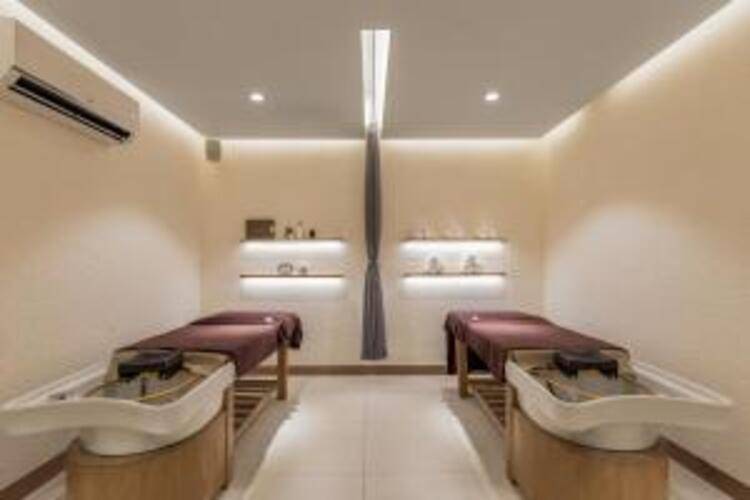 Phuc Long Luxury Hotel