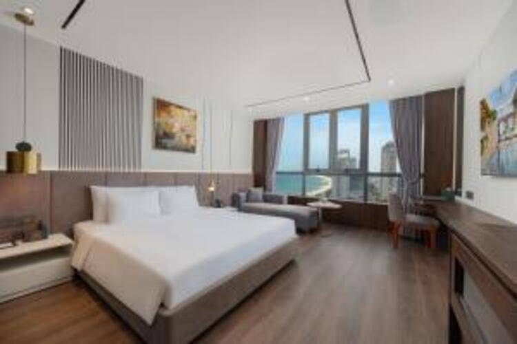Phuc Long Luxury Hotel