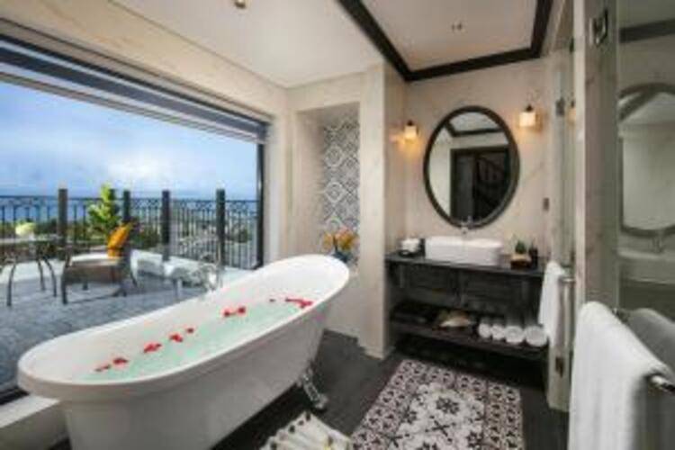 Bliss Hoi An Beach Resort & Wellness