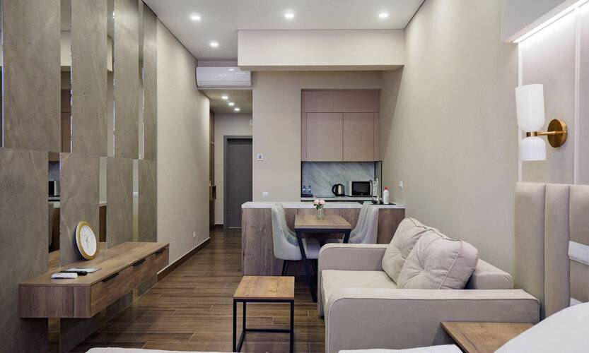 На Учительской 5