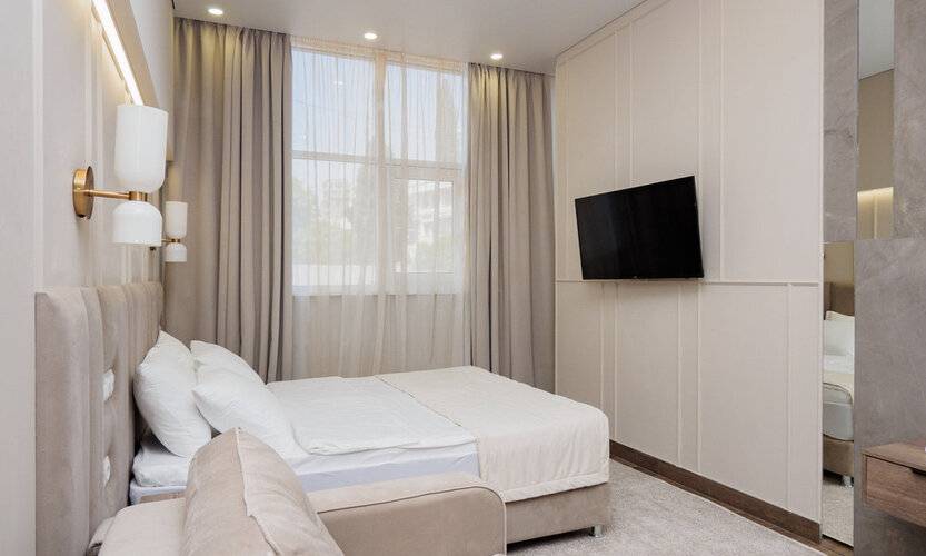 На Учительской 5