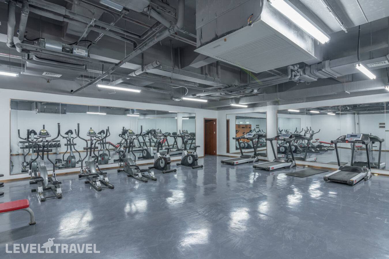 Xinjiang Plaza Holiday Hotel — фото 11
