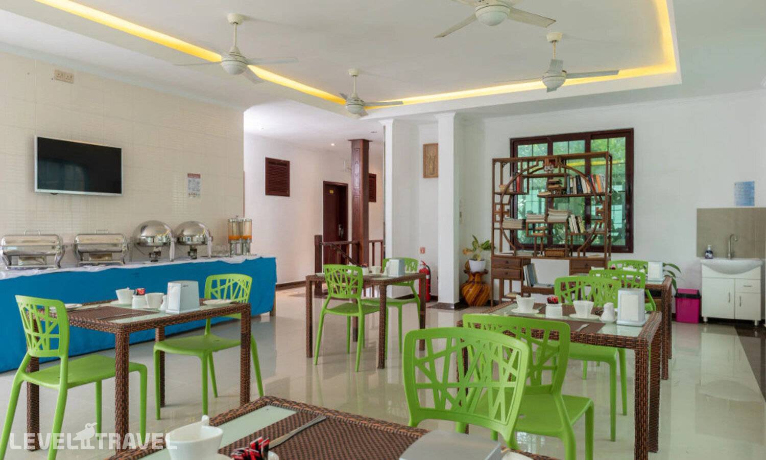 Отель Crystal Sands Villa — Маафуши, Мальдивы