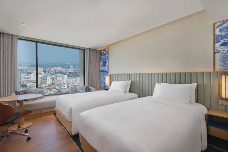 Hilton Garden Inn Bangkok Riverside
