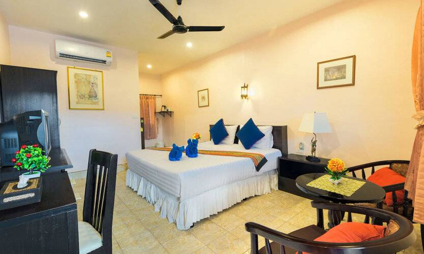 Smile House Karon