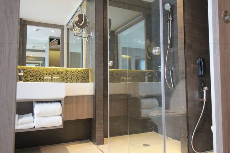 Grand 5 Hotel & Plaza Sukhumvit Bangkok