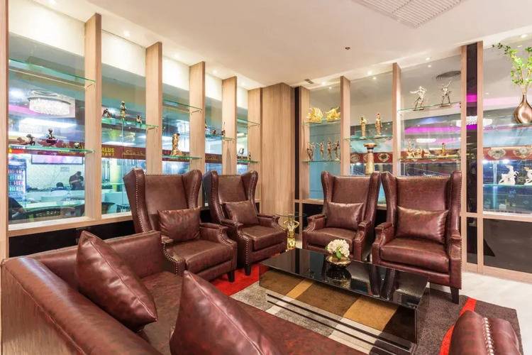 Grand 5 Hotel & Plaza Sukhumvit Bangkok