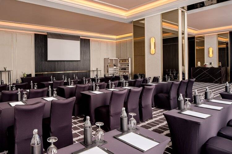 Intercontinental Bangkok Sukhumvit By Ihg