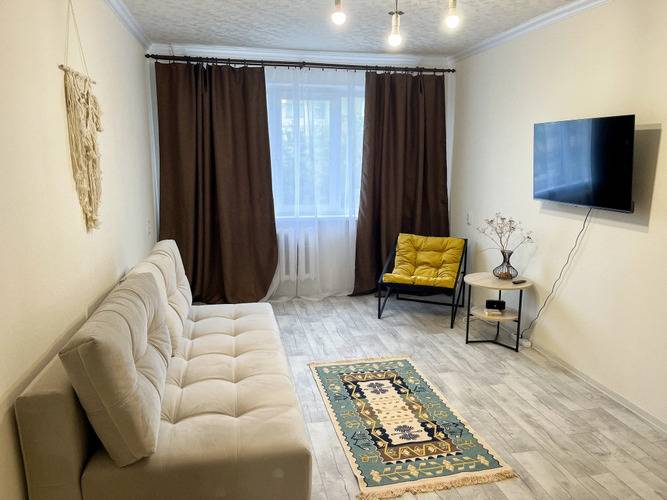 Квартира Life Kirovsk 8 Большая И Уютная