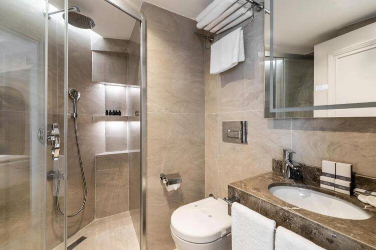 Zalel Hotels Old City